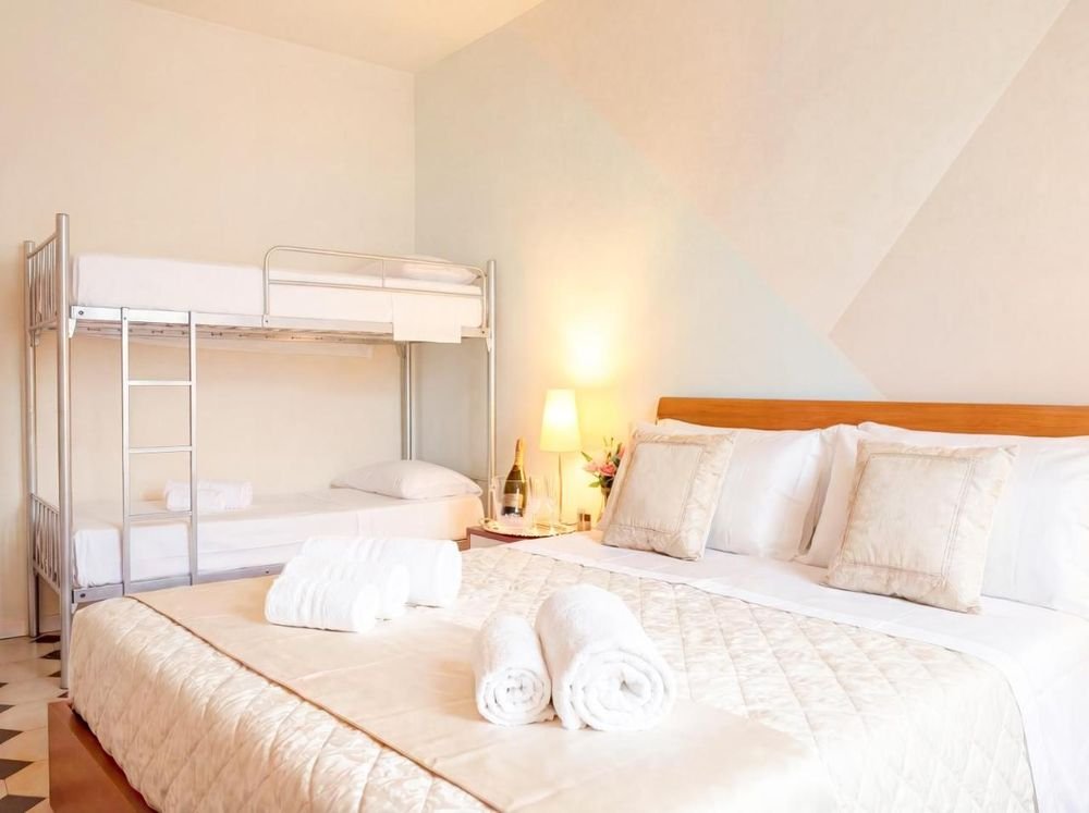 Letto a castello, comodo per le famiglie con bambini