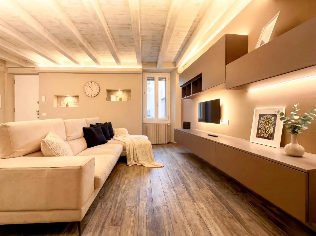Iseo Lake Luxury Duplex, Iseo · town centre