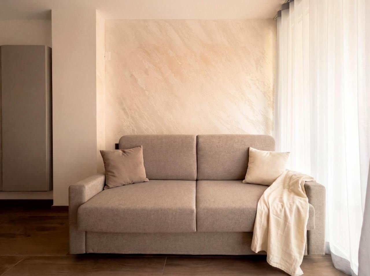 Monolocale 10: divano letto